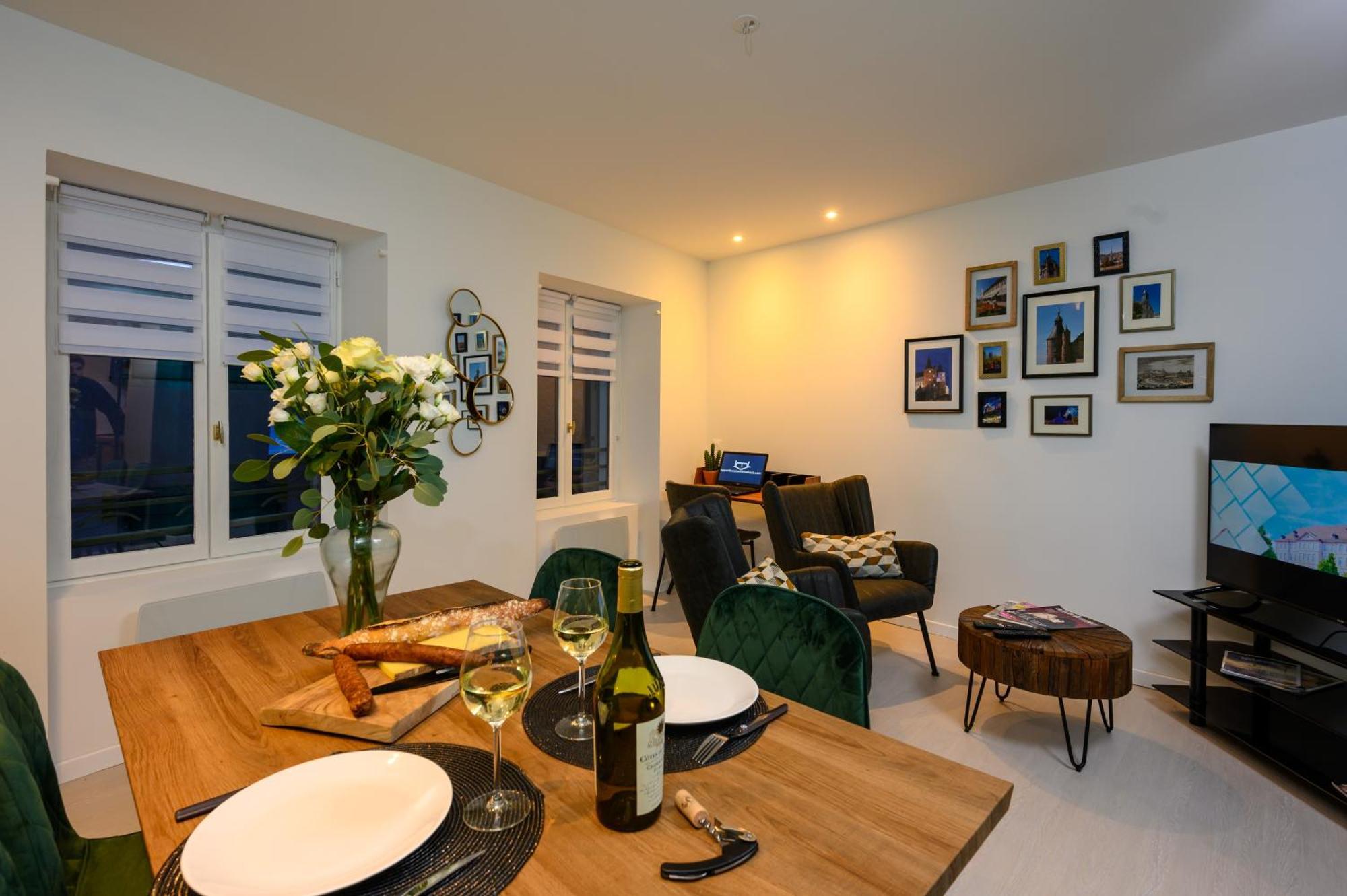 Cozy F2 40M2 Appartement Climatise Chateau モンベリアル エクステリア 写真